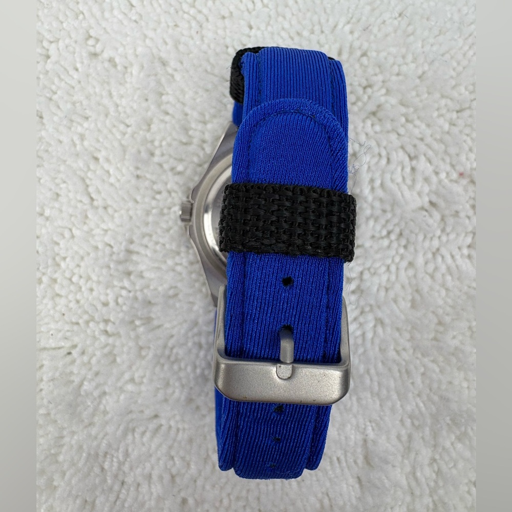 Denver Broncos NFL-Themed Wristwatch Produced by ewatchfactory-Preowned Like New - Picture 4 of 6